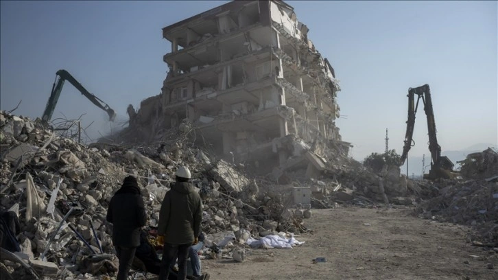 Yaşanan depremlerde ülke ülke hayatını kaybeden yabancı uyruklu kişiler