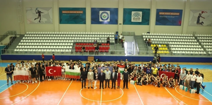 Bursa Nilüfer'de 'Kardeş Kentler Basketbol Turnuvası' sona erdi