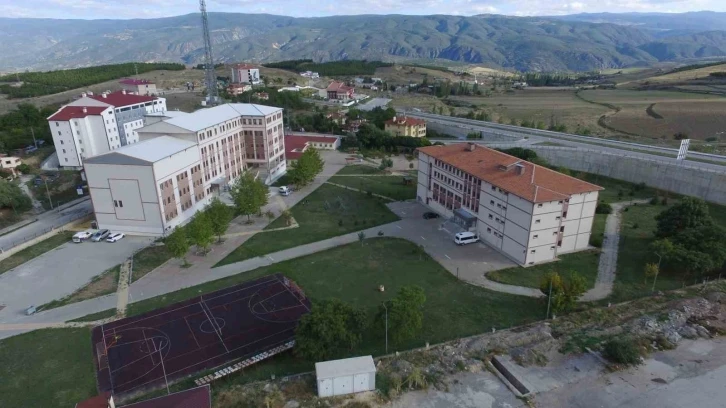 Kastamonu Üniversitesi’ne TÜBİTAK 3501-Kariyer Geliştirme Programı Desteği
