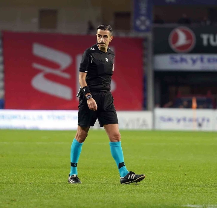 Kayserispor - Beşiktaş maçını Mete Kalkavan yönetecek
