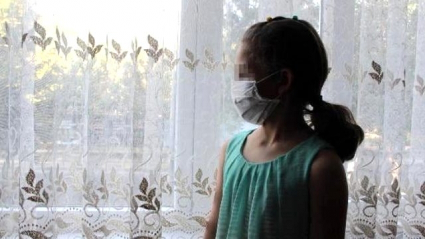 Virüs hastası adam 9 yaşındaki kızın yüzüne tükürdü