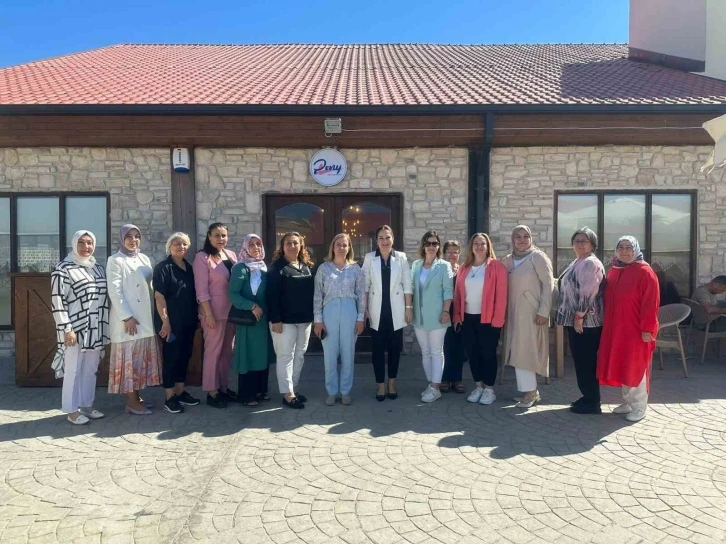 Kuzey İzmir’de AK Partili kadınlar buluşması
