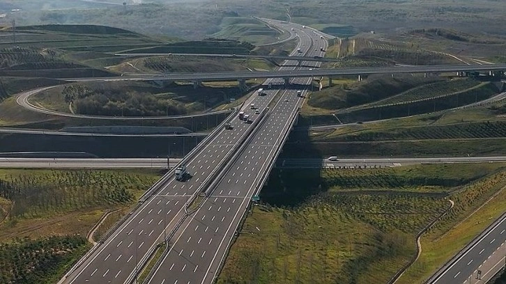 Kuzey Marmara Otoyolu'nu 864 milyon araç kullandı