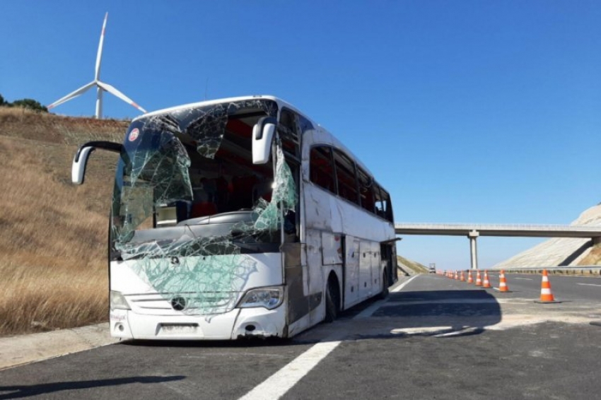 Bursa yolunda feci kaza: 32 yaralı