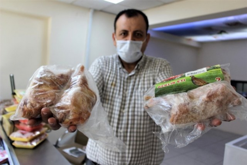 Bursa'da mangallık keklik ve sülün üretti, siparişlere yetişemiyor