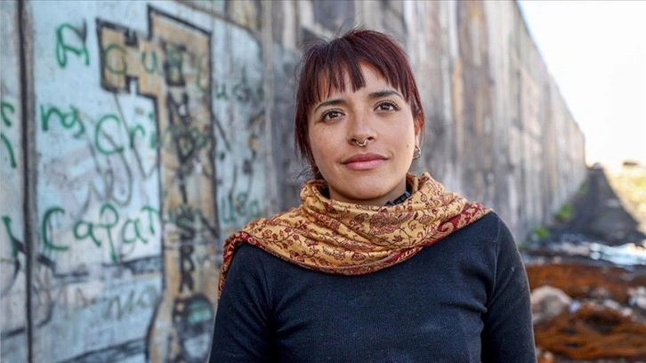 Meksikalı sanatçı Vega: İsrail Gazze'de soykırım Batı Şeria'da etnik temizlik savaşı yürüt