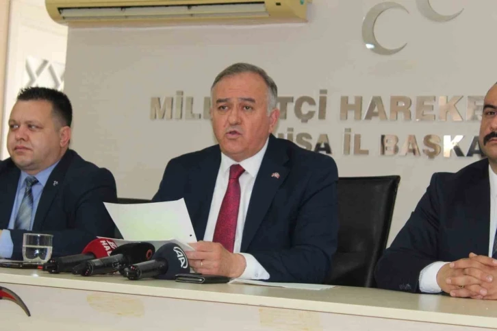MHP’li Akçay: “Kılıçdaroğlu, taktığı milliyetçilik maskesini cilalamak için Ümit Özdağ ile işbirliği yaptı”
