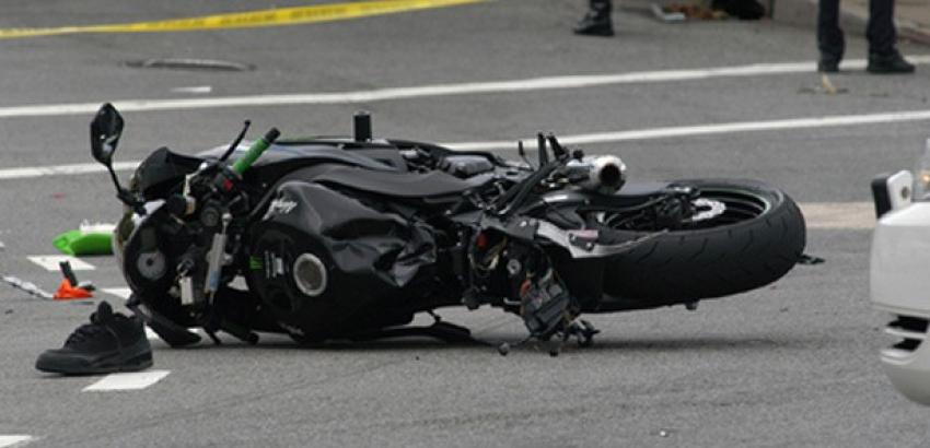 İki motosiklet çarpıştı; 1 ölü 1 yaralı