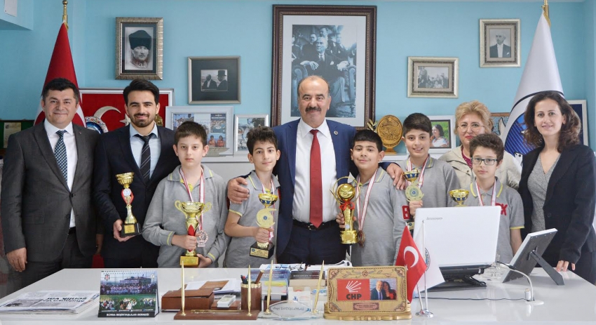 Mudanyalı satranççılardan Türkyılmaz’a ziyaret