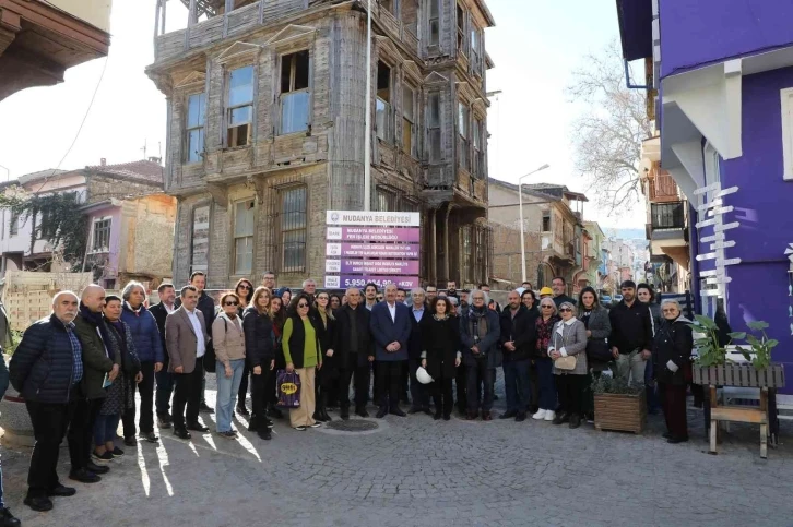Mudanya Girit Sokağı’nda tarihi konak restorasyonu başladı
