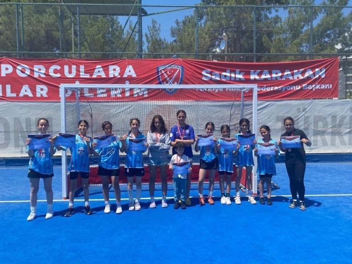 Muğlalı küçük kızlar Türkiye finallerine yükseldi
