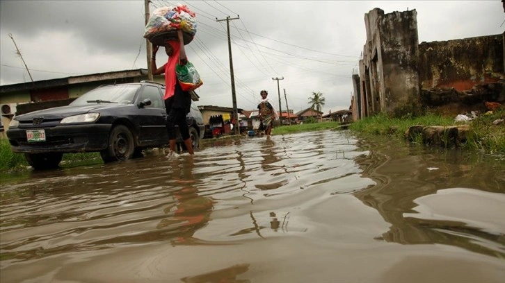 Nijerya'nın Lagos eyaletinde aşırı yağışlar sele neden oldu