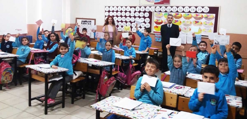 Minik öğrenciler Afrin'e mektup yolladı