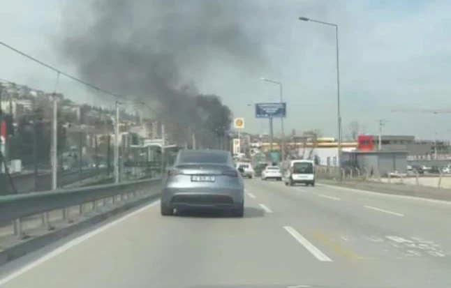 Bursa merkezdeki duman yoğunluğu panik yarattı 