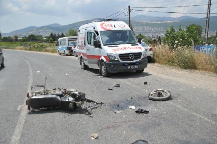 Bursa'da kaza yapan motosiklet sürücüsü ağır yaralandı