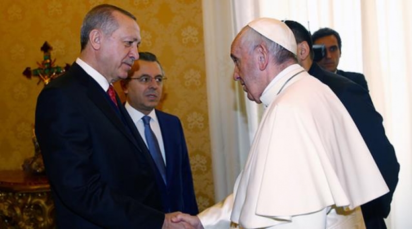 Papa'dan, Cumhurbaşkanı Erdoğan ve Türk halkına mesaj