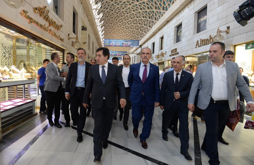 Bursa’da Payitaht Çarşı Alışveriş Günleri başladı