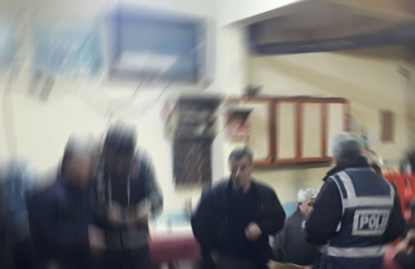 İstanbul polisinden alkol ve kumar denetimi