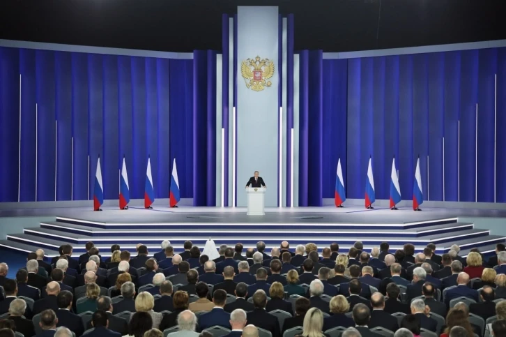 Putin: "Yeni START anlaşmasına katılımımızı askıya alıyoruz"
