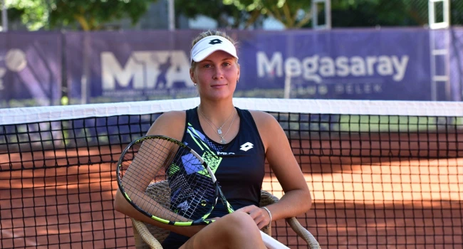Rus tenisçi Anastasiia'dan Antalya övgüsü
