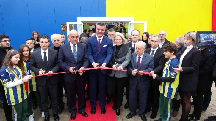 Atatürk Spor Salonu hizmete açıldı