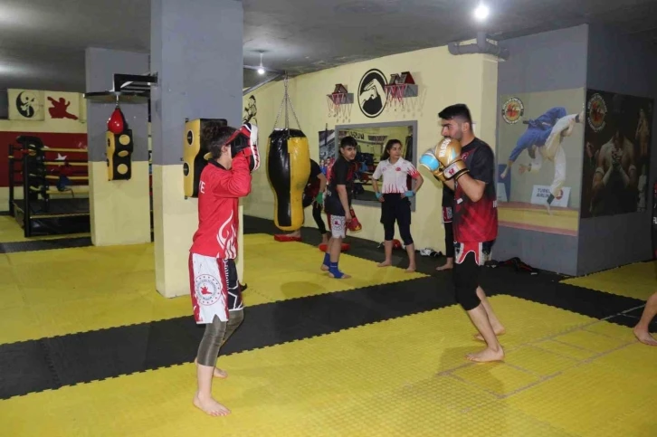 Siirtli öğrenciler, Wushu Kung-Fu Balkan Şampiyonası’na hazırlanıyor
