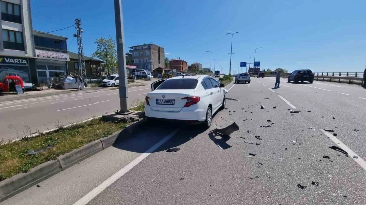 Sinop’ta araç büyükbaş hayvana çarptı
