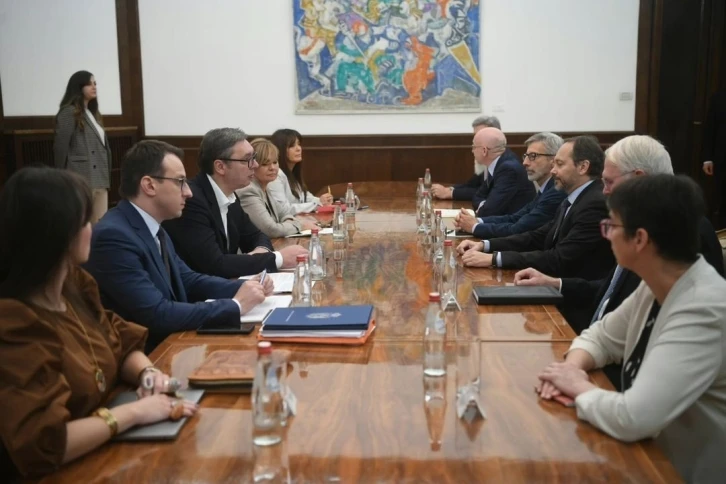 Sırbistan Cumhurbaşkanı Vucic, Kosova’nın kuzeyinde güvenliği KFOR’un sağlamasını talep etti
