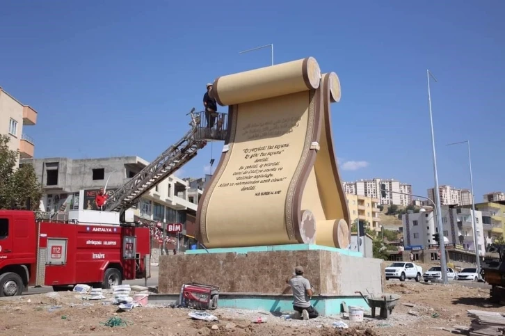 Şırnak’a “Nuh Kitabesi" heykeli dikildi
