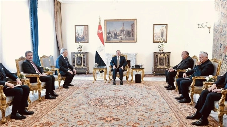 Sisi, Kahire'de İtalya Dışişleri Bakanı Tajani ile 
