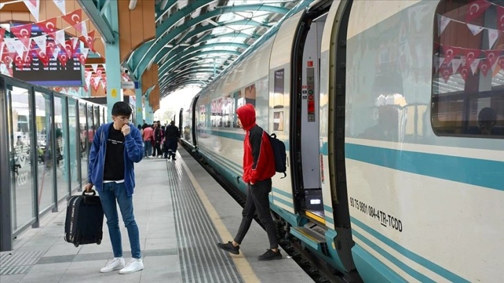 Sivas ücretsiz hızlı tren seferleriyle 46 bini aşkın ziyaretçi ağırladı