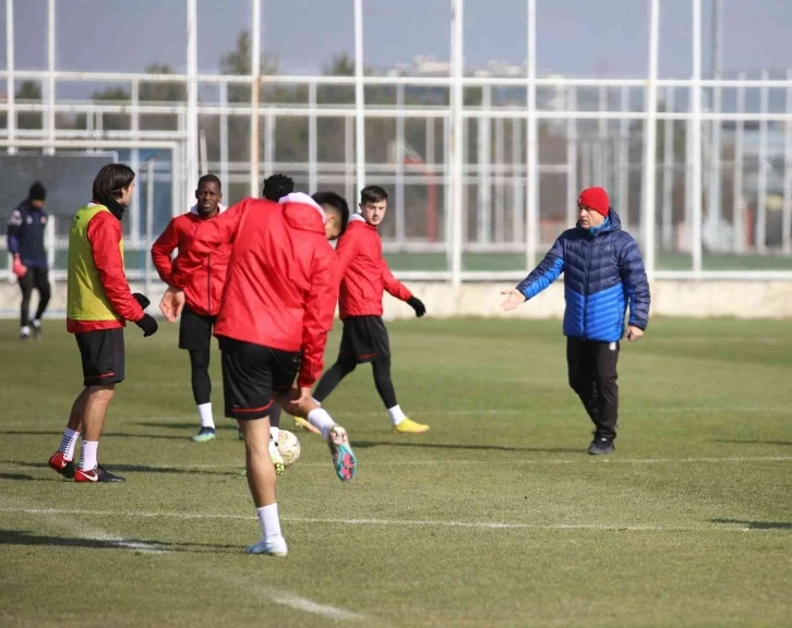Sivasspor, Adana Demirspor maçına iddialı hazırlanıyor
