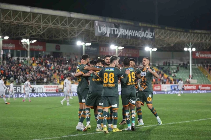 Spor Toto Süper Lig: Corendon Alanyaspor: 1 - Medipol Başakşehir: 0 (Maç sonucu)