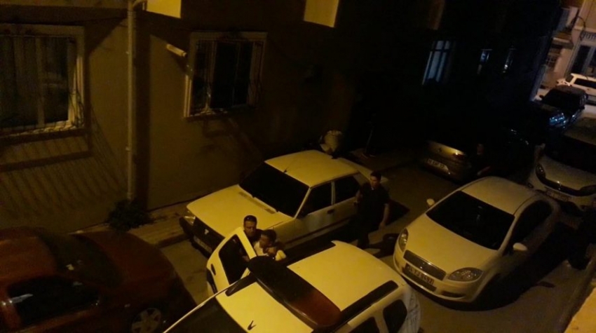 Bursa'da el feneriyle eve giren 2 hırsız suçüstü yakalandı