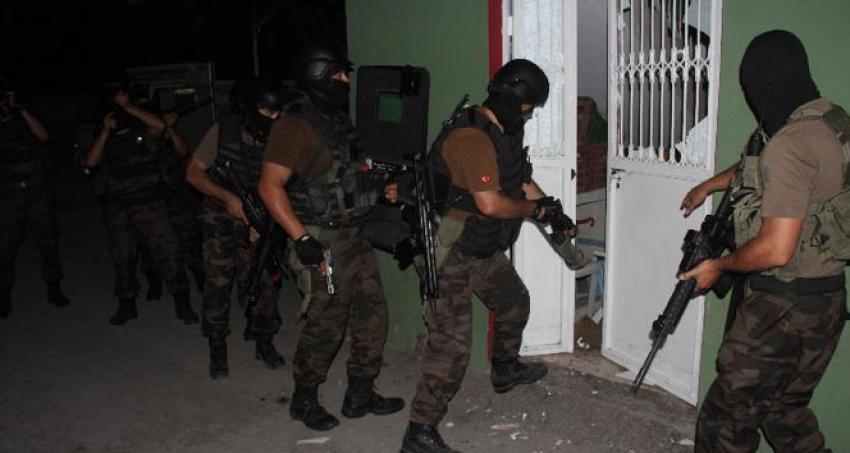 Tacizci polisin evini yakanlara özel harekatlı operasyon