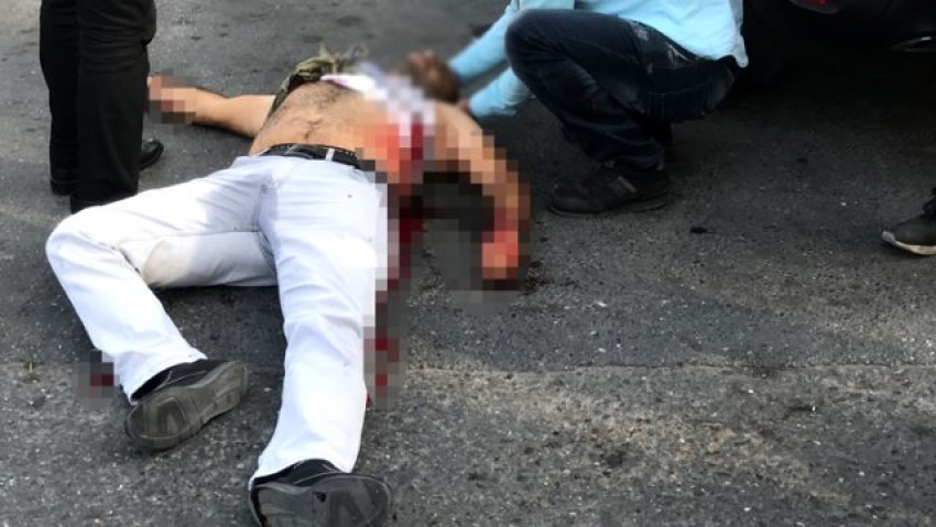 Taksi durağında çıkan kavgada silahlar konuştu: 2 ölü 1 yaralı