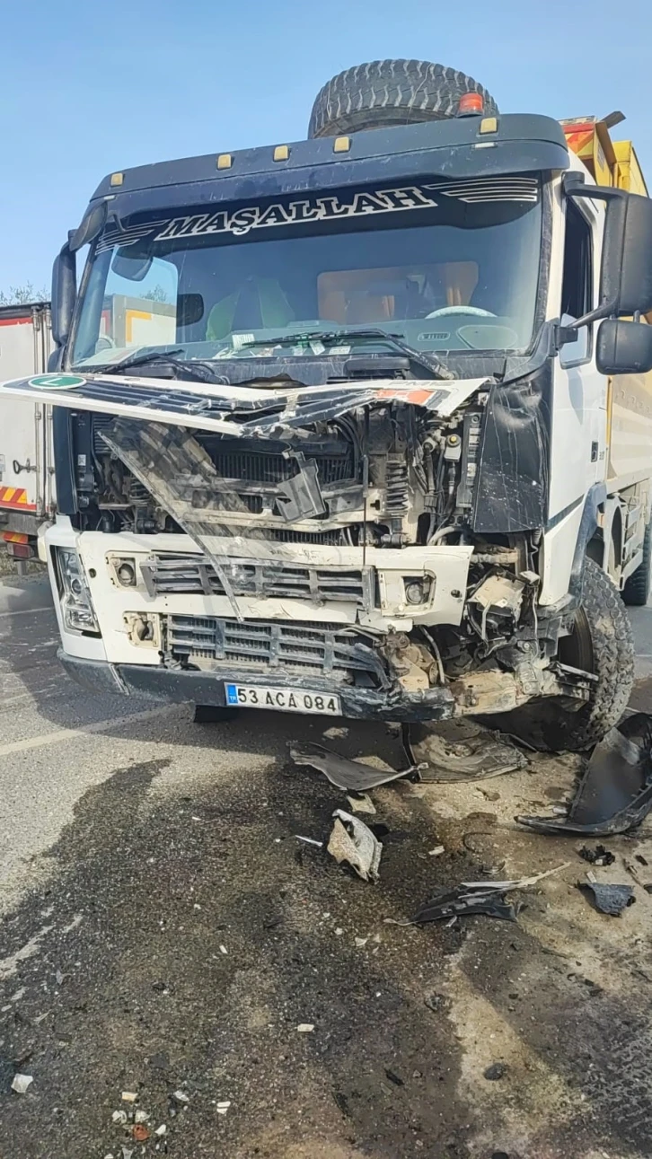 Tarsus’ta trafik kazası: 1 ölü, 1 yaralı
