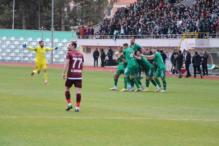 Amasyaspor FK, Elazığspor'u 3-2 Yendi