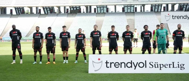 Trendyol Süper Lig: Fatih Karagümrük: 1 - Samsunspor: 0 (İlk yarı)
