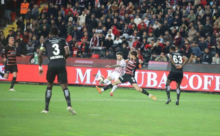 Trendyol Süper Lig: Gaziantep FK: 1 - Hatayspor: 1 (Maç sonucu)
