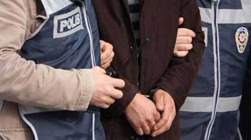 FETÖ'den 3 polis tutuklandı