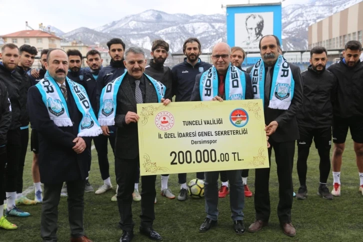 Tunceli Valiliği Dersimspor'a 200 Bin Lira Destek Verdi