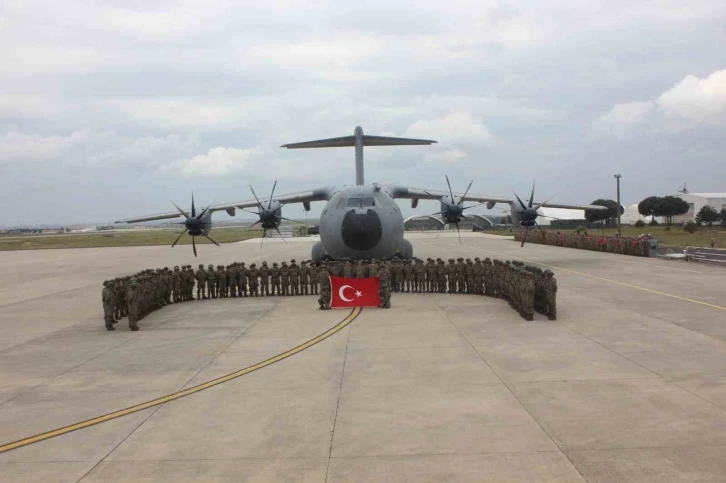 Türk askerinden Kosova’ya takviye sürüyor
