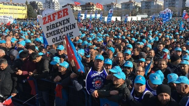 Türk Metal Sendikası masadan kalktı ve grev kararı aldı 