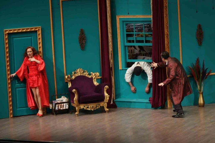 Türk Tiyatrosu’nda bir ilk: İlk kez bir devam oyunu sahnelendi
