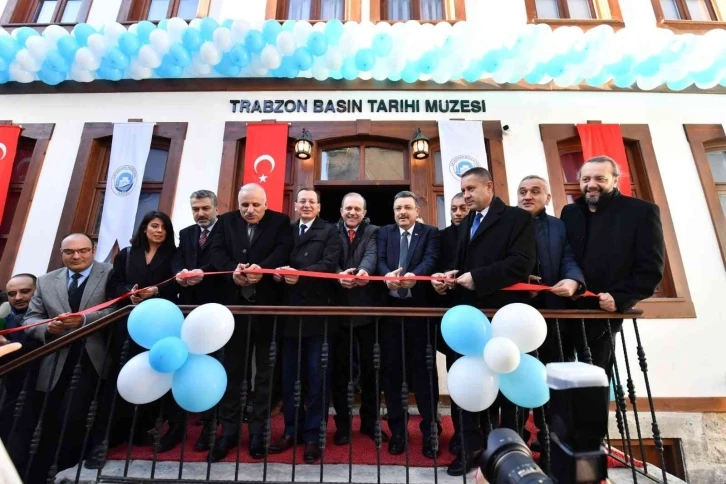Türkiye’nin içinde en fazla materyal bulunan Basın Müzesi Trabzon’da dualarla açıldı
