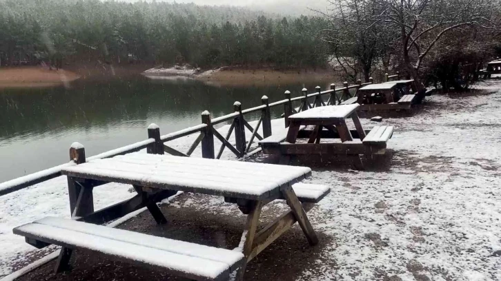 Türkiye’nin ilk milli parkı beyaza büründü
