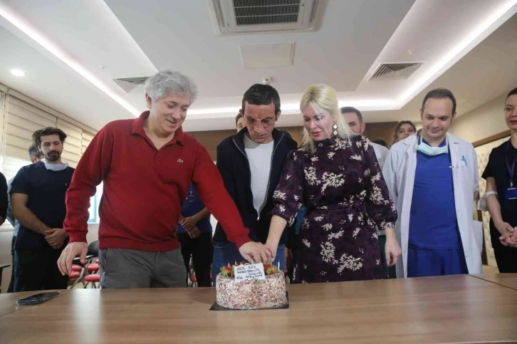 Türkiye’nin ilk yüz nakillisi Uğur Acar, 11. yılını kutladı
