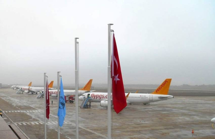 Uçaklar sis sebebiyle Bursa'ya indi