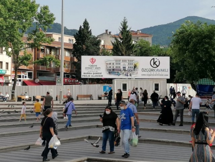 Bursalılar Diyanet Kültür Merkezi'ne tepkili